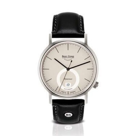 Eine Uhr von Bruno Söhnle auf weißem Untergrund