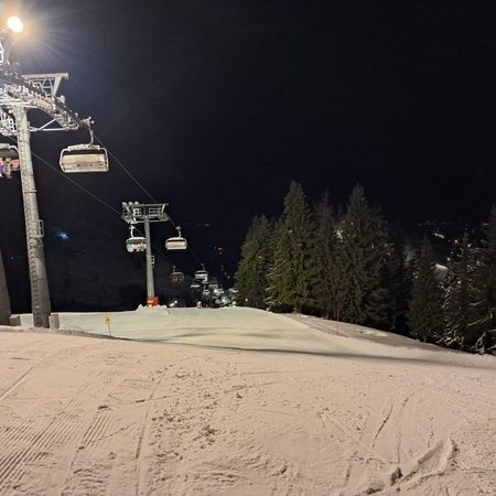 Nacht-Skifahren und -Rodeln in Söll